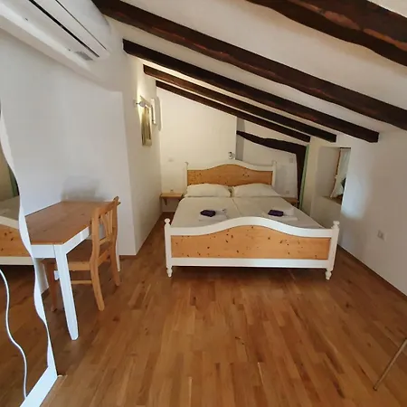 Casa Chiara Motovun, With Private Pool Villa *