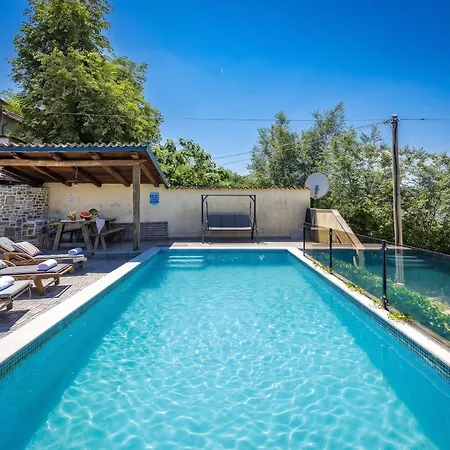 Casa Chiara Motovun, With Private Pool Villa *