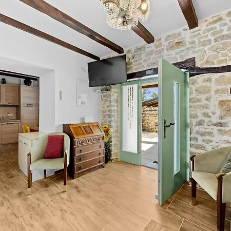 Casa Chiara Motovun, With Private Pool Villa Motovun